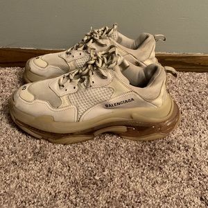 Triple S Sneaker Clear Sole in off white double foam and mesh